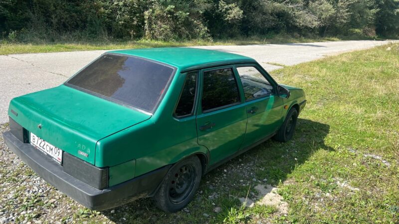 LADA 21099